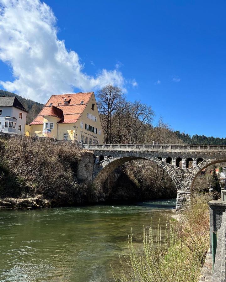 Pension Lambrecht ザンクト・ランブレヒット エクステリア 写真