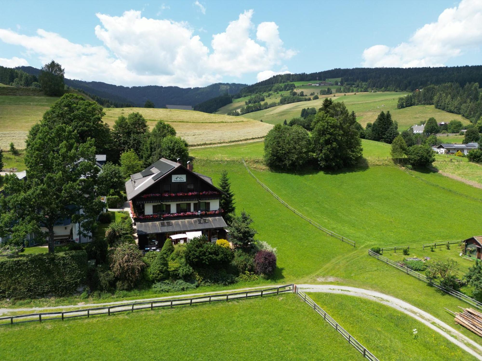 Pension Lambrecht ザンクト・ランブレヒット エクステリア 写真